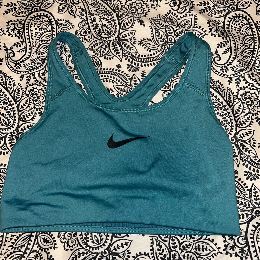 Nike Women's Aqua Sports Bra